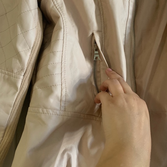 Light pink Moto jacket - statement piece - Picture 3 of 8
